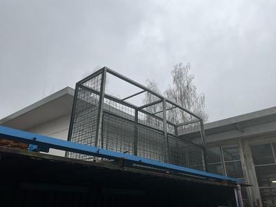 Overview picture of Steel cage